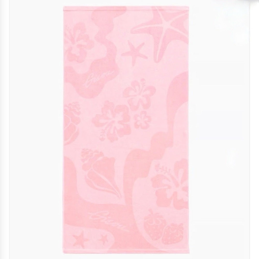 Gisou Limited Edition St. Tropez Baby Pink Beach Towel It Girl Beach Luxe Style